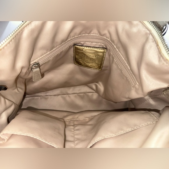 Coach Poppy Purse - Picture 8 of 13